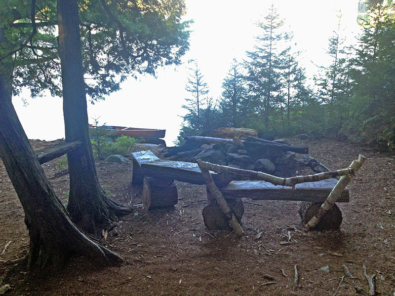 Linda Lake Campsite #3 fire pit and seating area