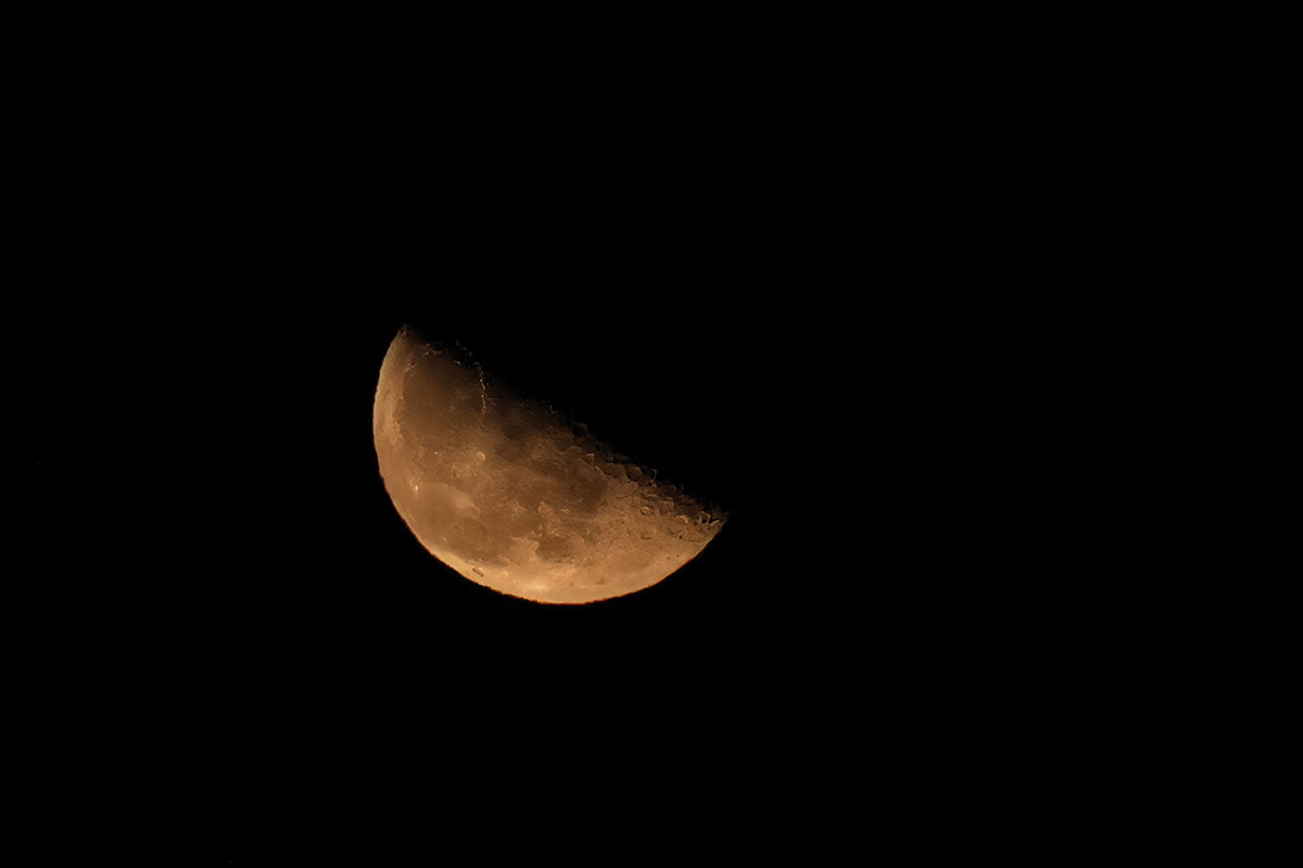 Moonrise over Canisbay Lake in Algonquin Park, November 2023 v2